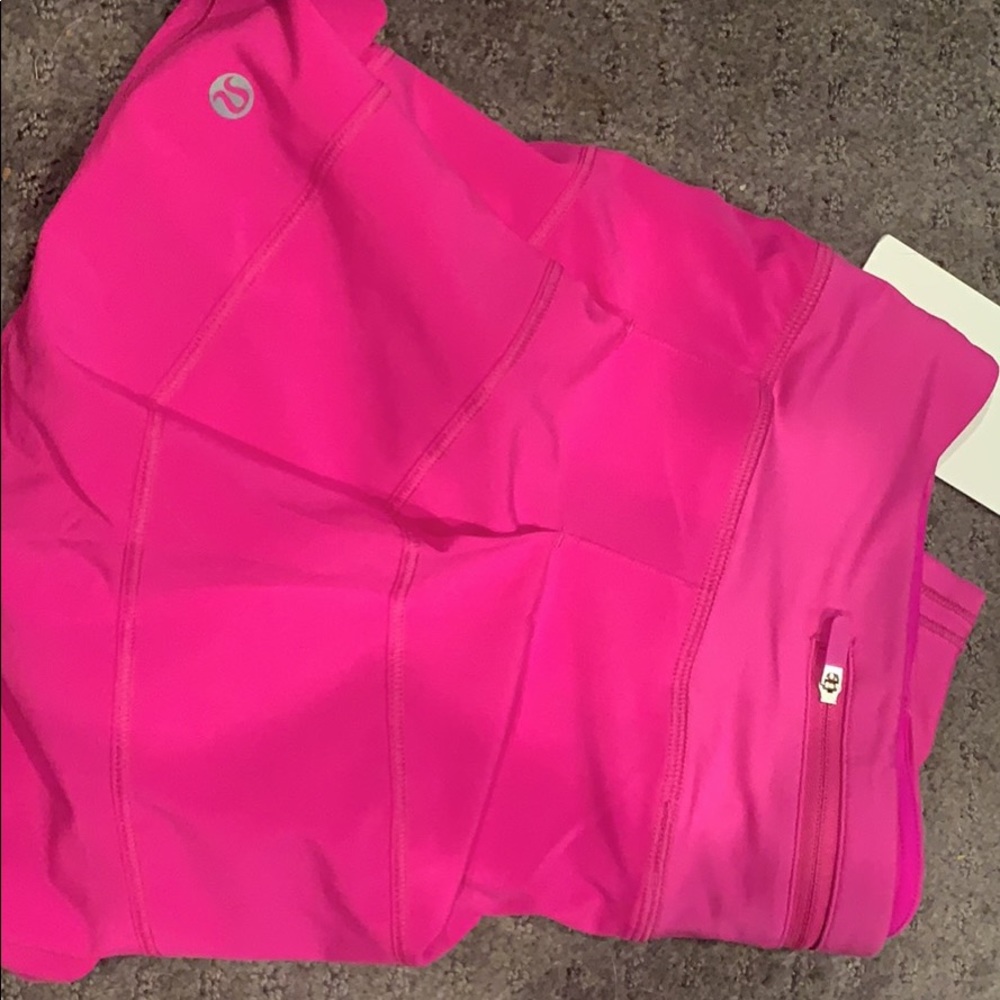 lululemon pow pink BNWT pace rival size 6